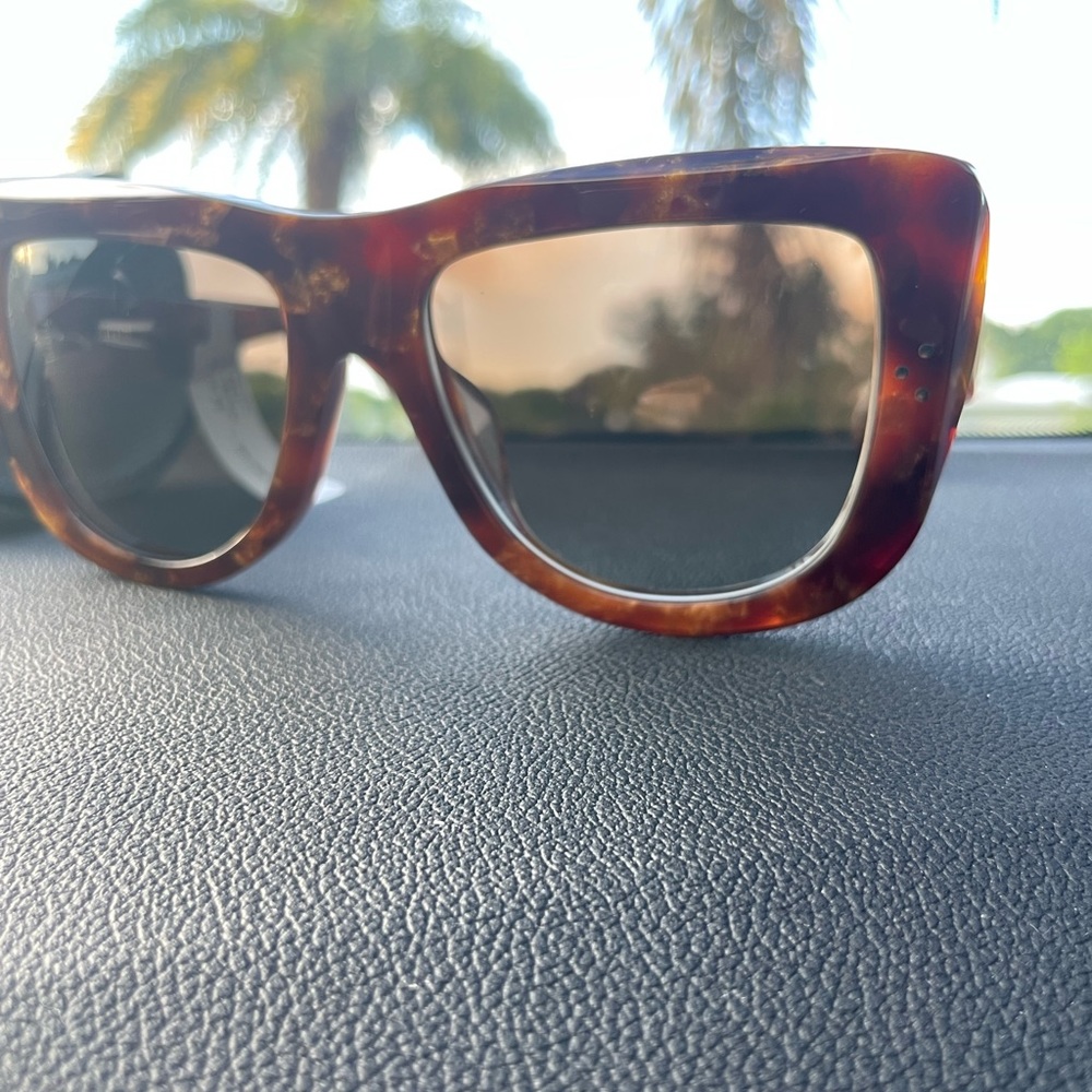 100% AUTHENTIC CELINE CL40157U HAVANA/BROWN GRADIENT SUNGLASSES - Picture 9 of 16